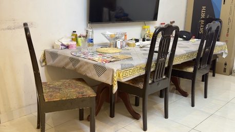 Manama, Furniture, BHD 10,  10 BHD Big Dining Table And 4 Chairs Urgent Sale