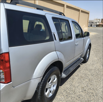 Buraidah, Vehicles, Cars & Trucks , SAR 15500,  Nissan Pathfinder,  2010,  Automatic,  360000 KM,    SE (4WD) &ndash; 7 Seater | 100% Original Paint | Dealer Maintained