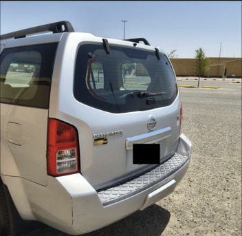 Buraidah, Vehicles, Cars & Trucks , SAR 15500,  Nissan Pathfinder,  2010,  Automatic,  360000 KM,    SE (4WD) &ndash; 7 Seater | 100% Original Paint | Dealer Maintained