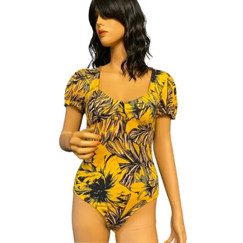 Miami, Clothing & Accessories, USD 9,  Affordable Womens Shirts And Tops Curated For Everyday Wear