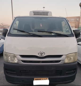 Salmaniya, Vehicle Lease Transfer, BHD 1,  2010 Toyota Hiace (cargo Chiller ) Delivery Goods Van.