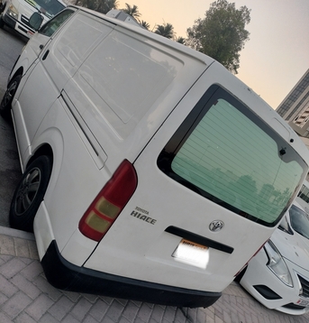 Salmaniya, Vehicle Lease Transfer, BHD 1,  2010 Toyota Hiace (cargo Chiller ) Delivery Goods Van.