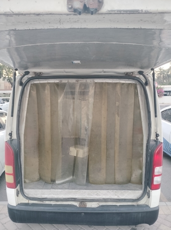 Salmaniya, Vehicle Lease Transfer, BHD 1,  2010 Toyota Hiace (cargo Chiller ) Delivery Goods Van.