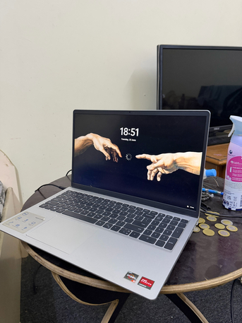 Al Baghdadyiah Al Gharbyia, Computers, SAR 1600,  Dell Inspiron 15 3515 AMD RYZEN 5 3500U With Radeon Vega Mobile Gfx (2.10 GHZ)