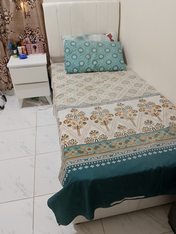 Jeddah, Furniture, SAR 440,  Single Bed With Side Draw & 2-Door Wardrobe For Sale