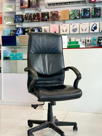 Manama, Furniture, BHD 22,  Office Chair Urgent Sale