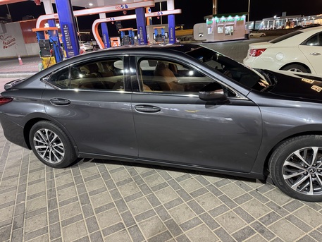Jubail, Vehicles, Cars & Trucks , SAR 150000,  Lexus ES 300h,  2024,  Automatic,  42000 KM,