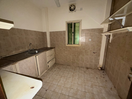 Salmaniya, Apartments, Flats, Houses & Villas, BHD 190/month,  3 BR,  3 Beroom Flat For Rent Without Ewa