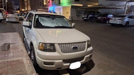 Jeddah, Vehicles, Cars & Trucks , SAR 20000,  Ford Expedition XLT,  2005,  Automatic,  326938 KM,   ( Model) For Sale