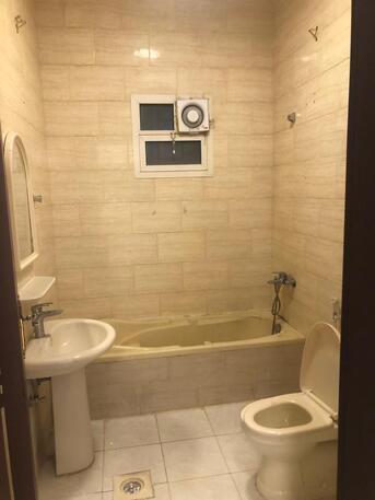 Al Rawdah, Apartments, Flats, Houses & Villas, SAR 45000/year,  4 BR,  Family Apartment Ground Floor With Large 4beadrooms And 2bath Kitchen Hall