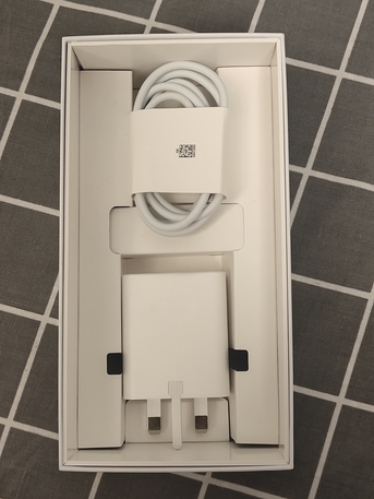 Jeddah, Mobile Phones, SAR 1899,  Huawei Pura 80 White Only 6 Months Used Mint Condition