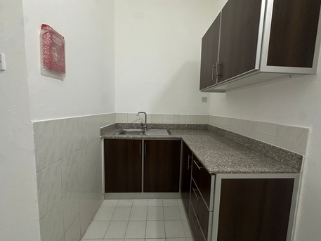 Adliya, Apartments, Flats, Houses & Villas, BHD 120/year,  1 BR,  Adliya:- Groundfloor Studio Flat On Rent With Unlimited Ewa..
