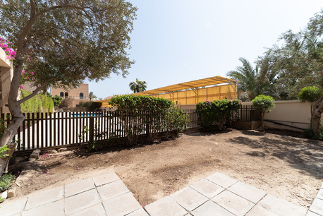 Kuwait City, Apartments, Flats, Houses & Villas, KWD 1100/month,  4 BR,  Messila - Compaund Villas With Garden, Common Pool