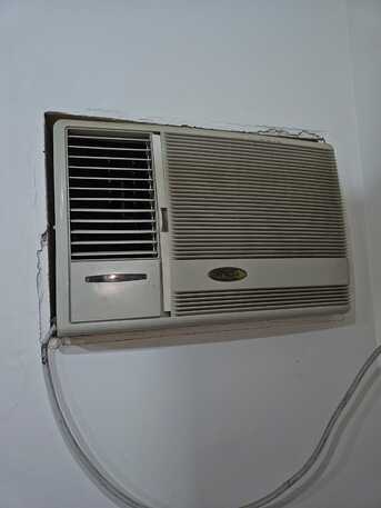 Jeddah, Household Items, SAR 1000,  For Sale &ndash; 2 Air Conditioners (Very Good Condition)