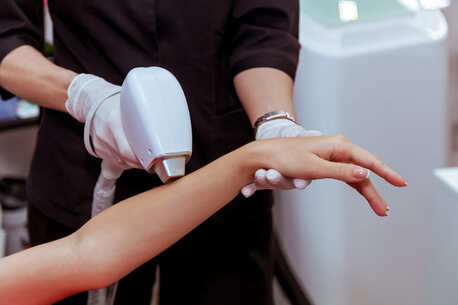 Dubai, Beautician, Exploring Laser Hair Removal Cost In Dubai And Its Long-Term Benefits