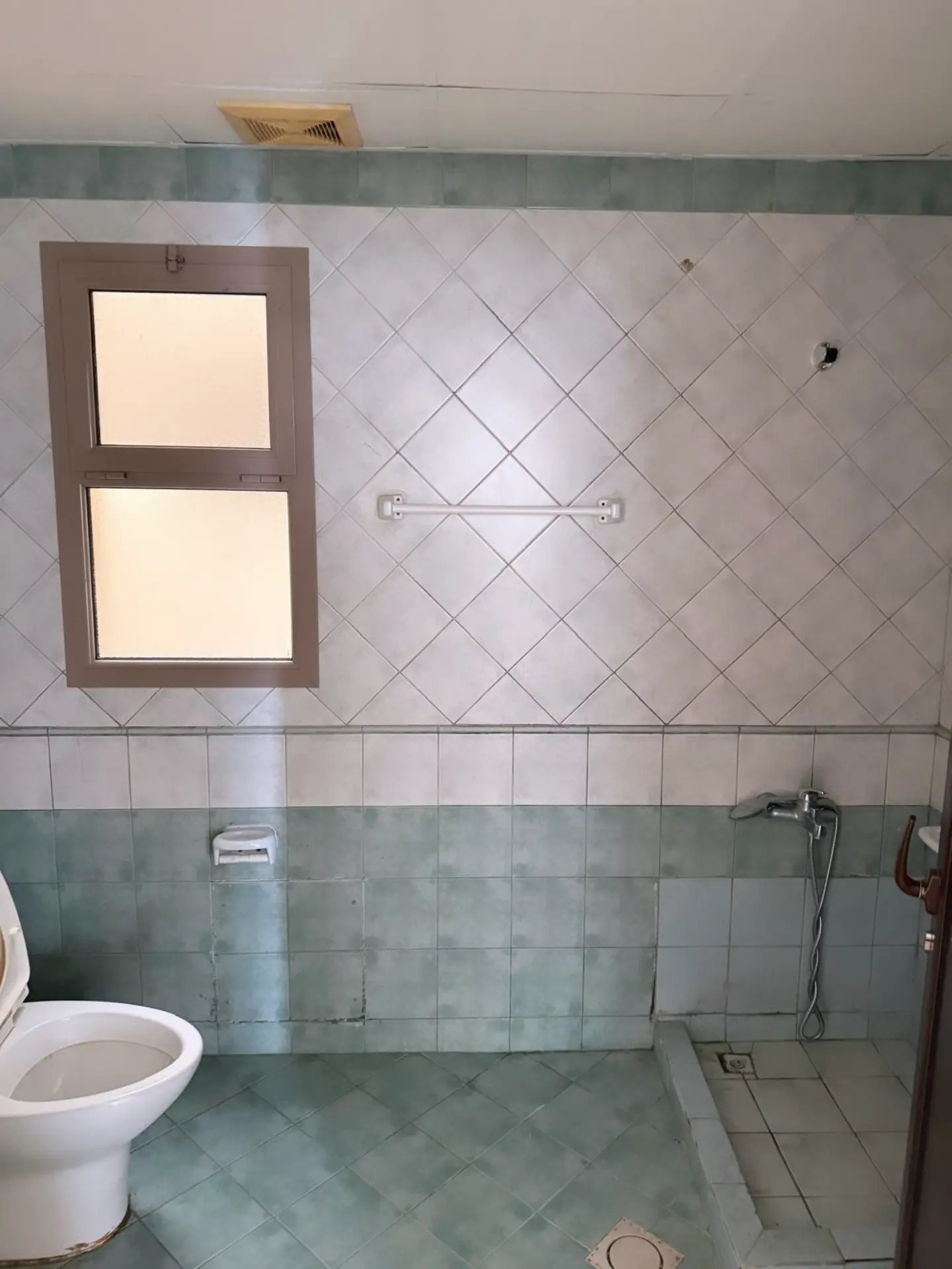 Umm Al Hassam, Apartments, Flats, Houses & Villas, BHD 240/month,  Furnished,  2 BR,  169 Sq. Meter,  Flat For Rent