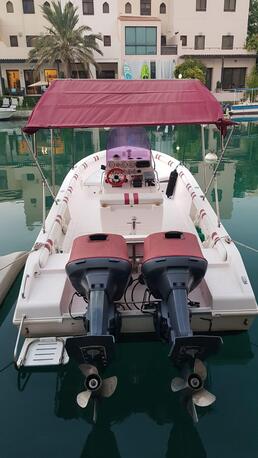 Riffa, Boats, BHD 5800,  HAWK 23 ALKUHAJI 2002 WHITE