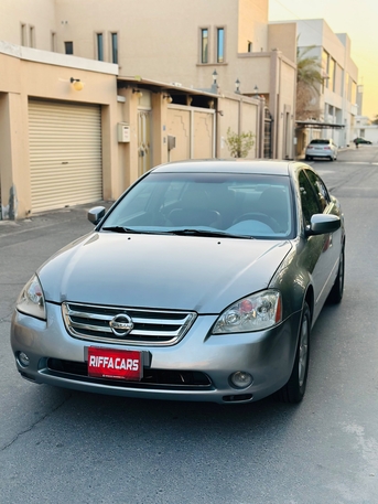 Riffa, Vehicles, Cars & Trucks , BHD 1100,  Nissan Altima,  2007,  Automatic,  180000 KM,    Model Well Maintained Excellent Condition Car