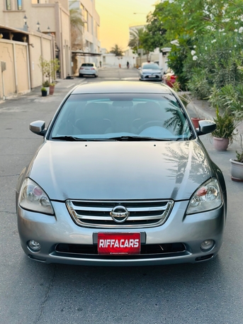 Riffa, Vehicles, Cars & Trucks , BHD 1100,  Nissan Altima,  2007,  Automatic,  180000 KM,    Model Well Maintained Excellent Condition Car