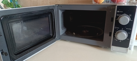 Tubli, Appliances, BHD 19,  Sharp Microwave Oven(20ltr) For Sale