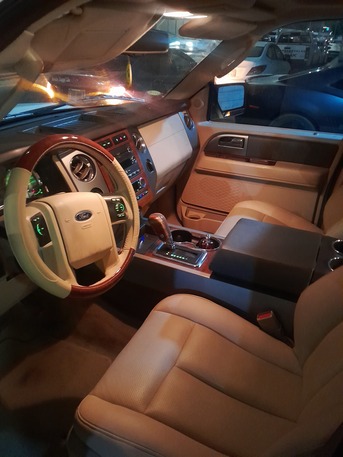 Jeddah, Vehicles, Cars & Trucks , SAR 28,  Ford Expedition 2010,  2010,  Automatic,  293000 KM,   Full Option In Jeddah