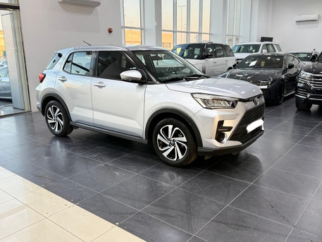 Manama, Vehicles, Cars & Trucks , BHD 5000,  TOYOTA RAIZE,  2024,  Automatic,  40000 KM,    (Silver)