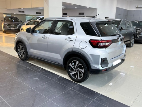 Manama, Vehicles, Cars & Trucks , BHD 5000,  TOYOTA RAIZE,  2024,  Automatic,  40000 KM,    (Silver)