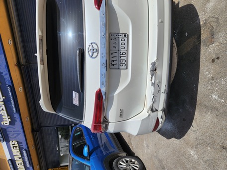 Riyadh, Vehicles, Cars & Trucks , SAR 1000,  Toyota Fortuner,  2020,  Automatic,  250 KM,  Original Bumper Bonet Fender