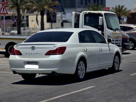 Riffa, Vehicles, Cars & Trucks , BHD 2200,  TOYOTA AVALON XL,  2009,  Automatic,  250000 KM,  MID OPTION LUXARY TYPE FAMILY USED SINGLE OWNER CAR IN EXCELLENT CONDITION FOR SALE