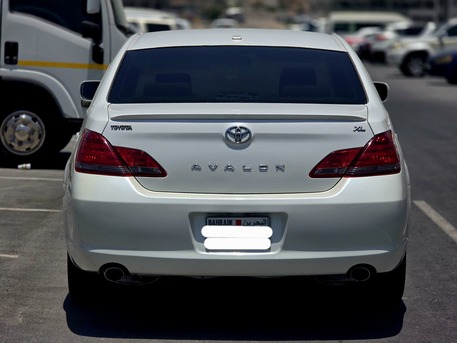 Riffa, Vehicles, Cars & Trucks , BHD 2200,  TOYOTA AVALON XL,  2009,  Automatic,  250000 KM,  MID OPTION LUXARY TYPE FAMILY USED SINGLE OWNER CAR IN EXCELLENT CONDITION FOR SALE