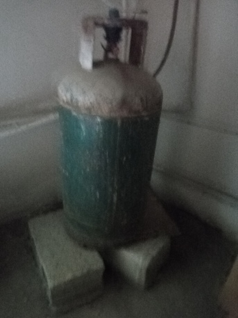 Hidd, Household Items, BHD 40,  AC & Fridge For Sale