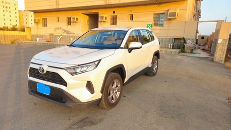 Jeddah, Vehicle Lease Transfer, SAR 1500,  For Sale: 2025 Toyota RAV4 (LE 4&times;4)&ndash; Bank Lease Transfer