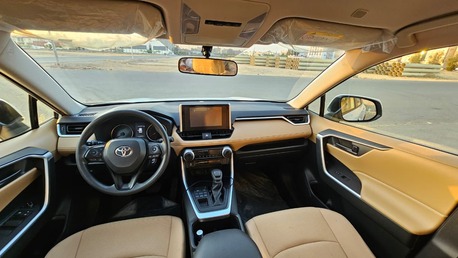 Jeddah, Vehicle Lease Transfer, SAR 1500,  For Sale: 2025 Toyota RAV4 (LE 4&times;4)&ndash; Bank Lease Transfer