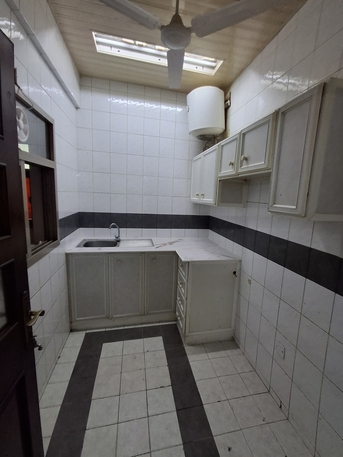 Hoora, Apartments, Flats, Houses & Villas, BHD 200/month,  2 BR,  2bhk 1bath Closed Kitchen 200bd With Ewa