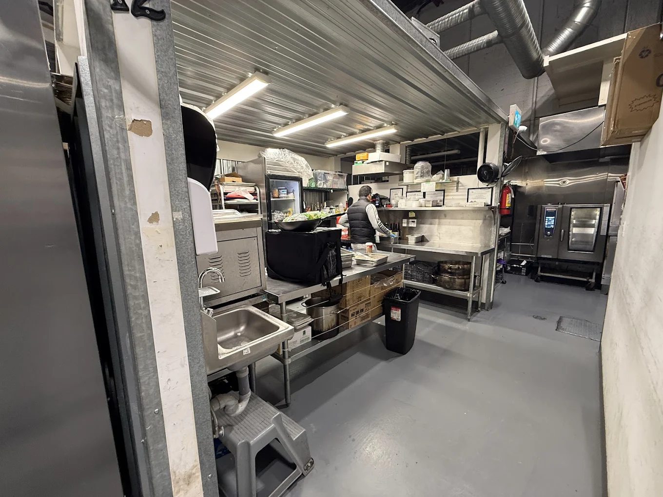 Vancouver, Restaurants, Start & Grow Your Food Business With A Commissary Kitchen For Rent