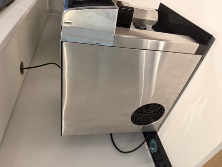 Riyadh, Appliances, SAR 500,  Ice Maker For Sale &ndash; Excellent Condition