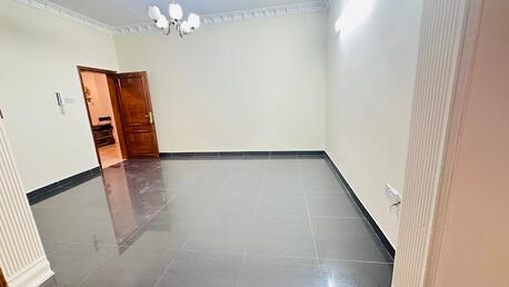 Mahooz, Apartments, Flats, Houses & Villas, BHD 250/month,  2 BR,  Flat For Rent In Mahooz With EWA Near Tropicana