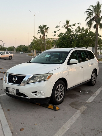 Dammam, Vehicles, Cars & Trucks , SAR 30000,  Nissan Pathfinder,  2014,  Automatic,  260000 KM,   SUV For Sale  : 260,XXX KM