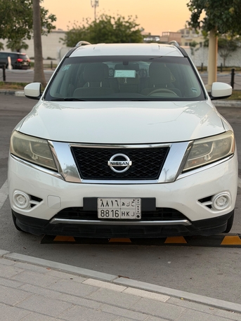 Dammam, Vehicles, Cars & Trucks , SAR 30000,  Nissan Pathfinder,  2014,  Automatic,  260000 KM,   SUV For Sale  : 260,XXX KM