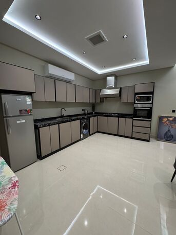 Riyadh, Staff Accomodation, SAR 350000,  عدد 6 شقق مفروشه بالكامل في مبنى عبارة عن ف