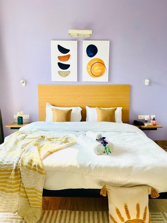 Gurgaon, Apartments, Flats, Houses & Villas, INR 2400/day,  Studio,  250 Sq. Meter,  Deluxe Room