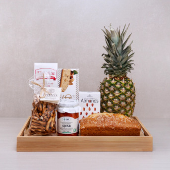 Toronto, Food, CAD 84,  Healthy Dried Fruit And Nut Gift Baskets