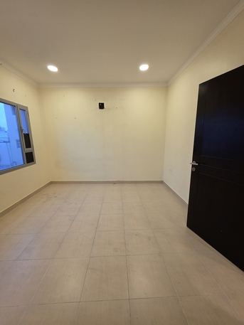 Hidd, Apartments, Flats, Houses & Villas, BHD 150,  2 BR,  Flat With Ewa For Rent In Hidd