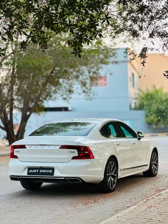 Segaya, Vehicles, Cars & Trucks , BHD 6950,  Volvo S90,  2020,  Automatic,  79000 KM,   T5  MODEL PREMIUM SEDAN CAR CALL OR WHATSAPP ON 35400768 ,33665080