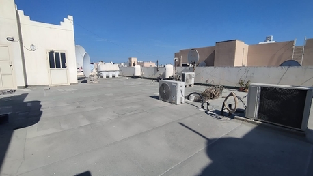 Tubli, Apartments, Flats, Houses & Villas, BHD 125/year,  1 BR,  Tubli:- Rooftop Studio Flat On Rent With Unlimited Ewa