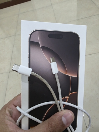 Riyadh, Electronics, SAR 3000,  IPhone 16pro 256gb Desert Titanium