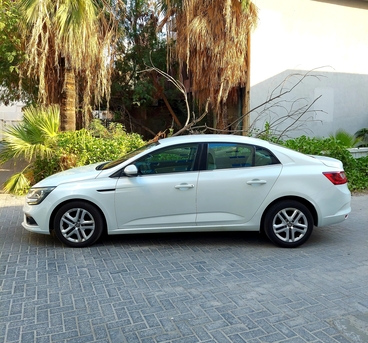 Manama, Vehicles, Cars & Trucks , BHD 3000,  Renault Megane,  2019,  Automatic,  71000 KM,