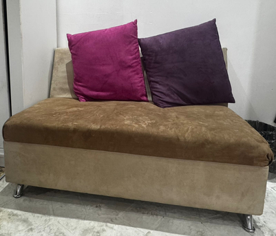Riyadh, Furniture, SAR 350,  10 Seater Sofa In A Good Condition