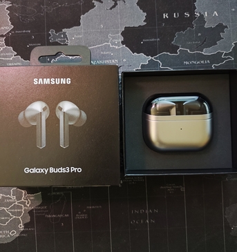 Jeddah, Mobile Phones, SAR 400,  Samsung Galaxy Buds 3 Pro (Black / Galaxy AI) &ndash; Like New