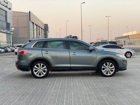 Manama, Vehicles, Cars & Trucks , BHD 2600,  Mazda CX-9,  2012,  Automatic,  140400 KM,   /  (Green)
